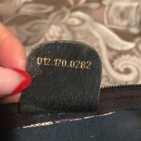 Large Gucci Cosmetic Case - Picture 5 of 6